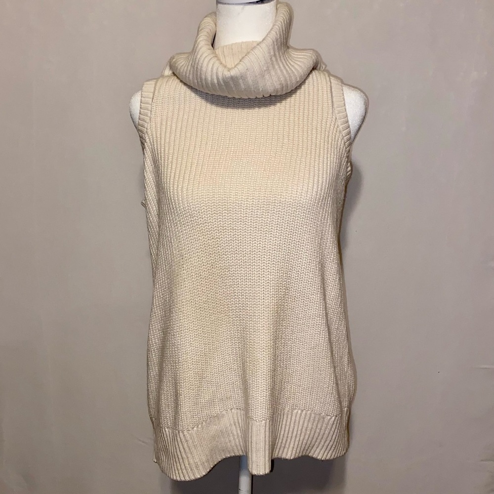 Banana Republic Cream Cowl Turtleneck Sleeveless Knit Sweater